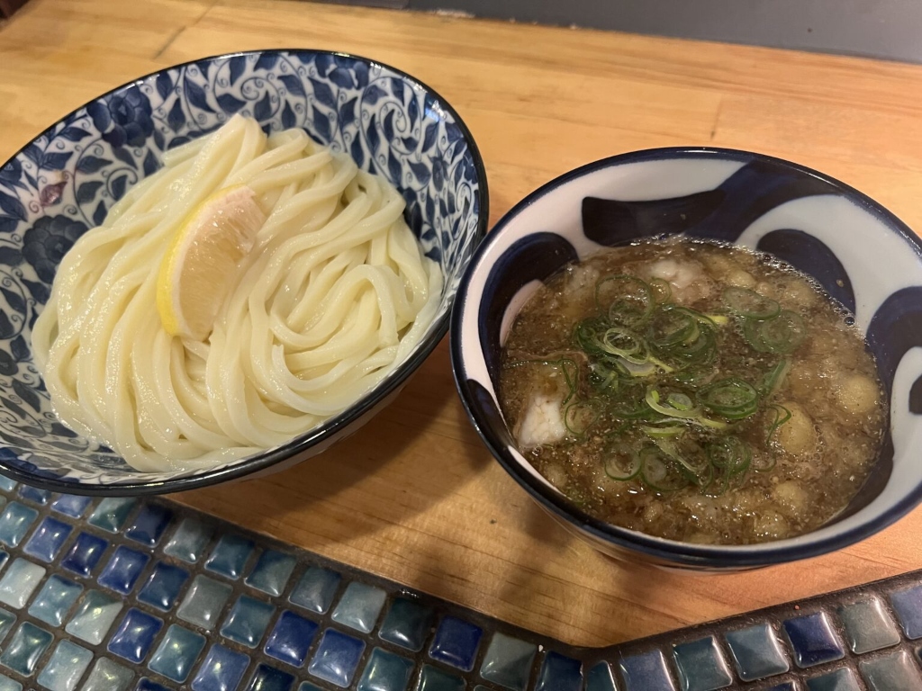 かすつけうどん